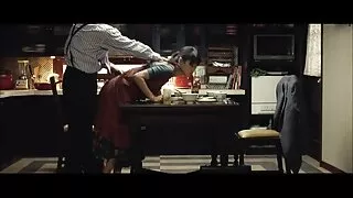 Jauni stepson sugauti savo titted Mama dušas ir pakliuvom
