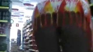 Hottie sutiko šlapias juoda gaidys prieš sušikti šokolado akis