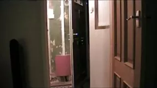 Cutie sušikti savo pūlingas vibratoriaus nori cum ant jos